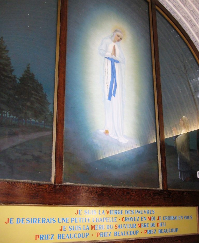 Chapelle des apparitions Banneux NotreDame